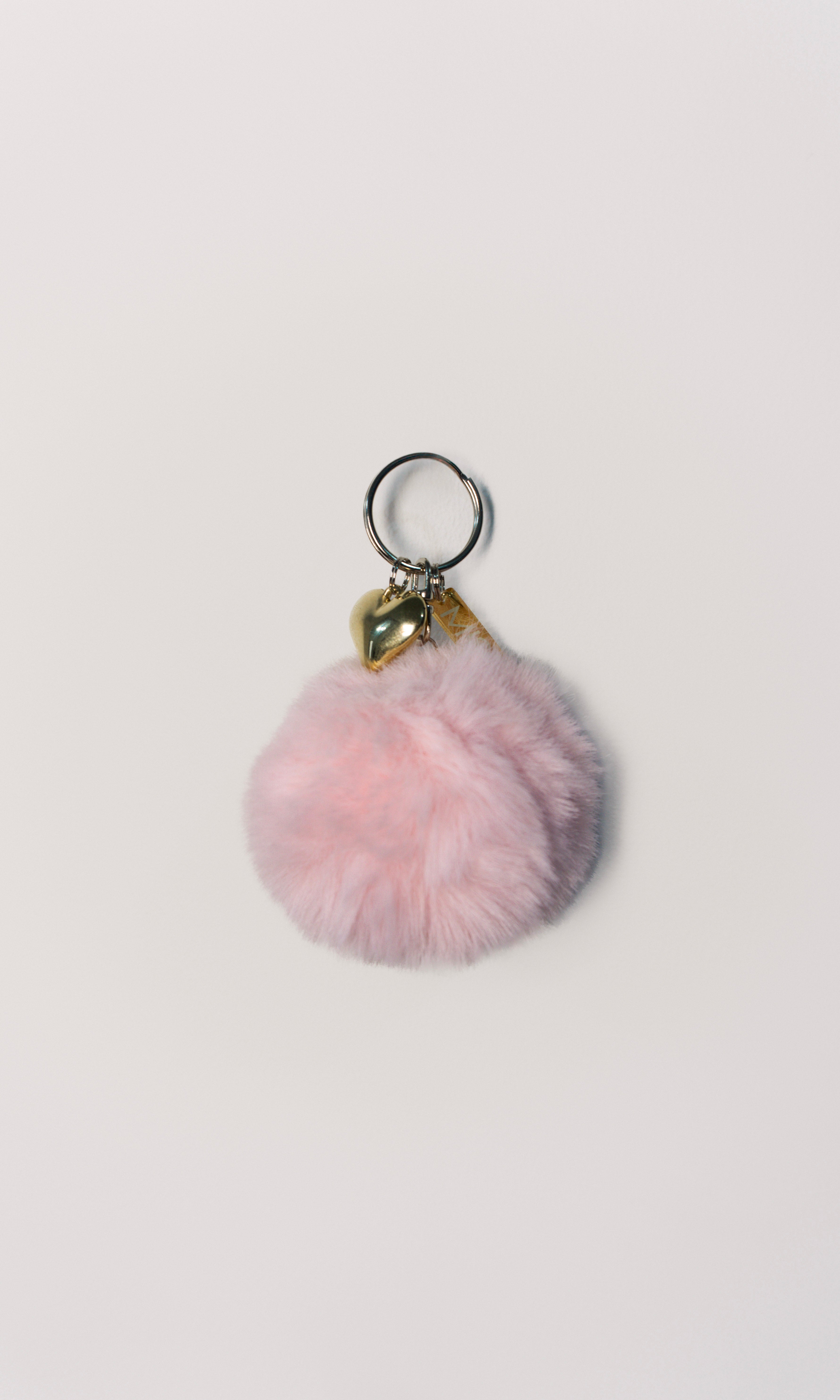 charms pompom