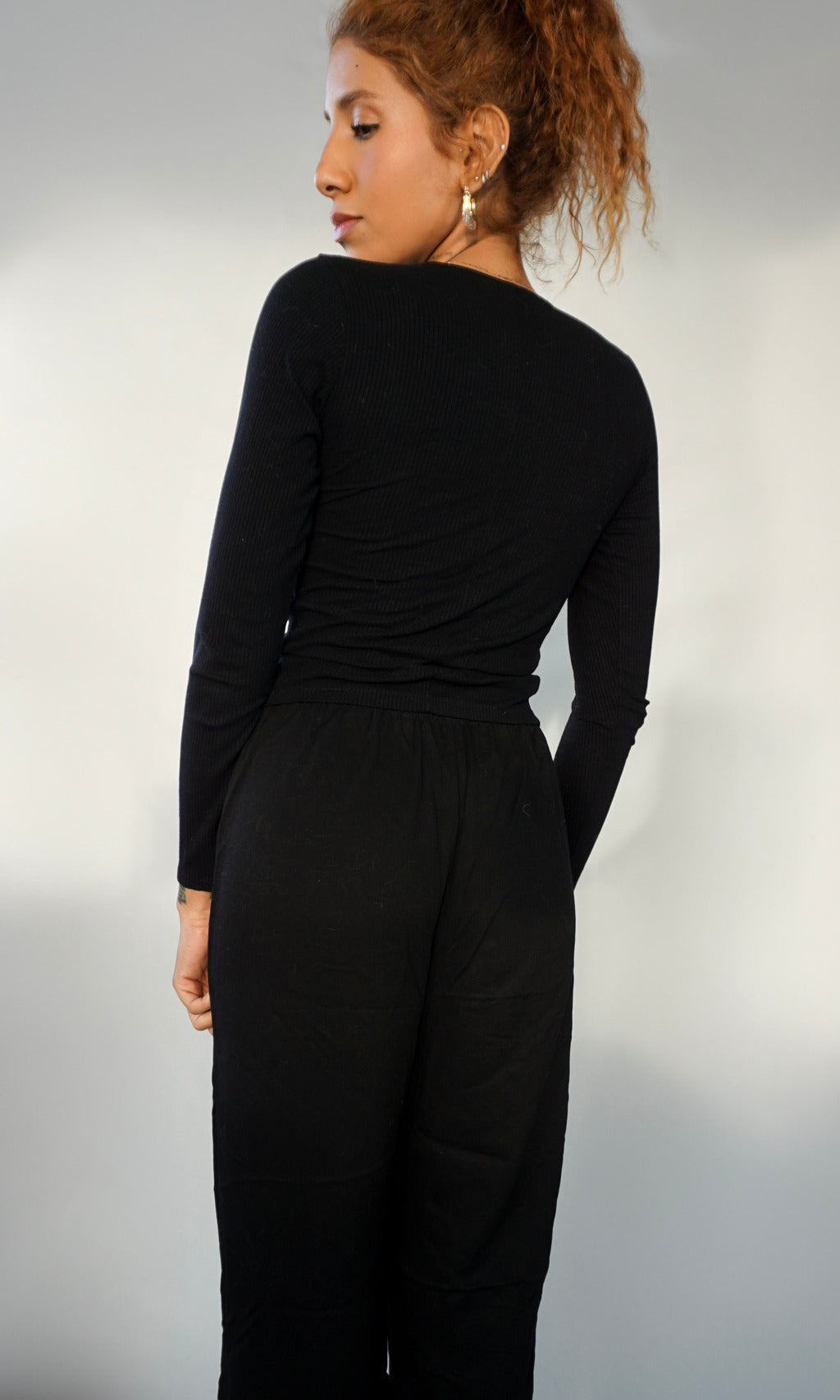 blusa canelada botões hit